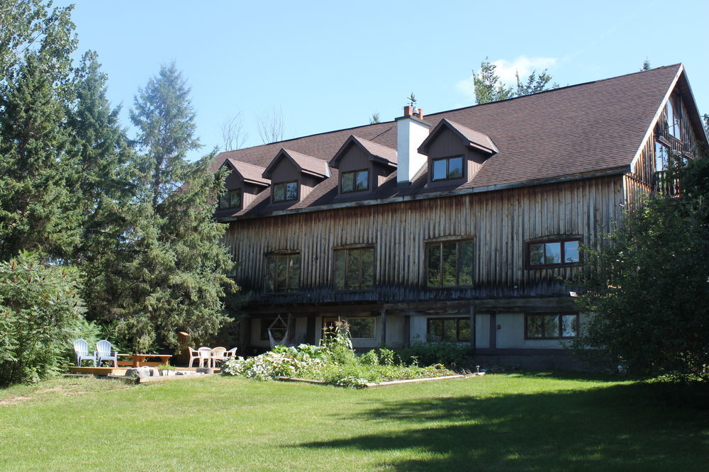 La Grange Country Inn Wakefield Exteriör bild